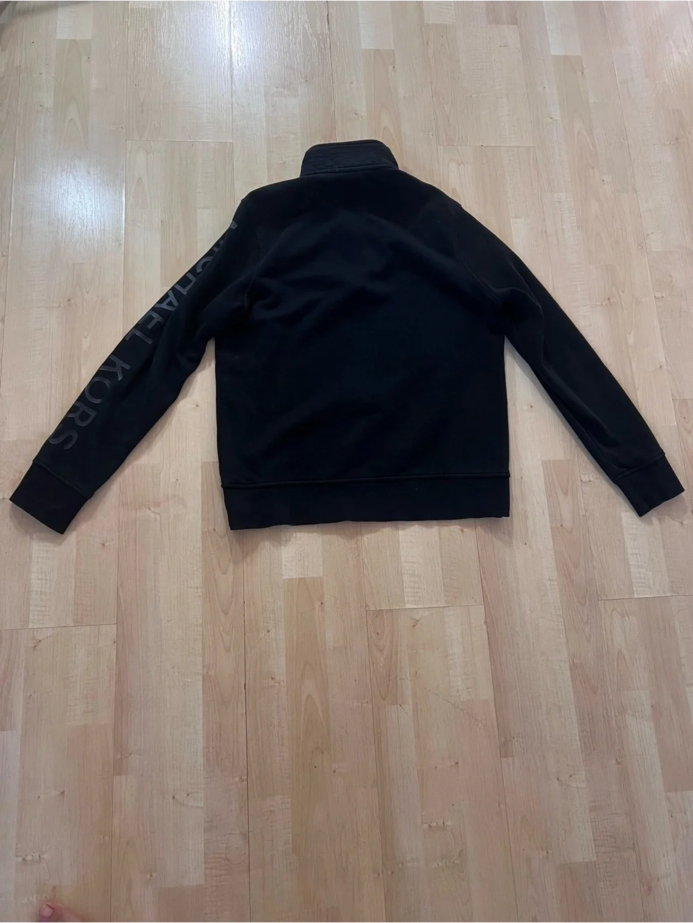 Michael Kors Men's Black 1/4 Zip Pullover Sweatshirt Logo Sleeve Size M Basic